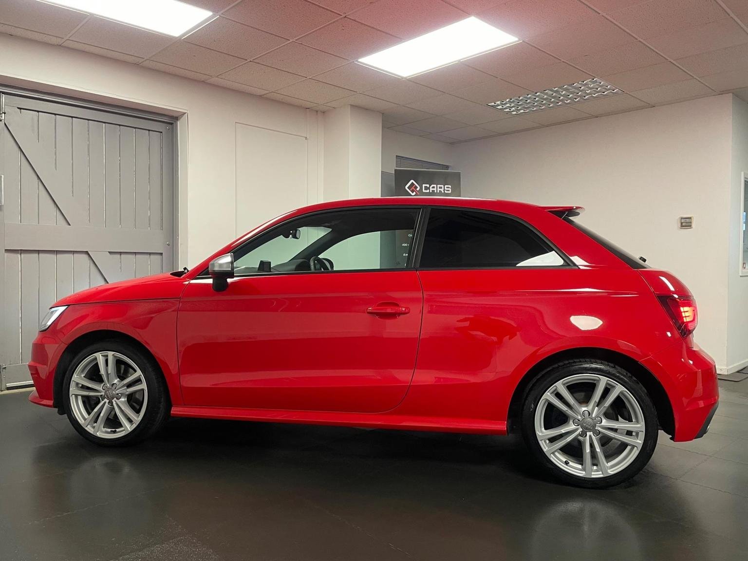 Audi S1