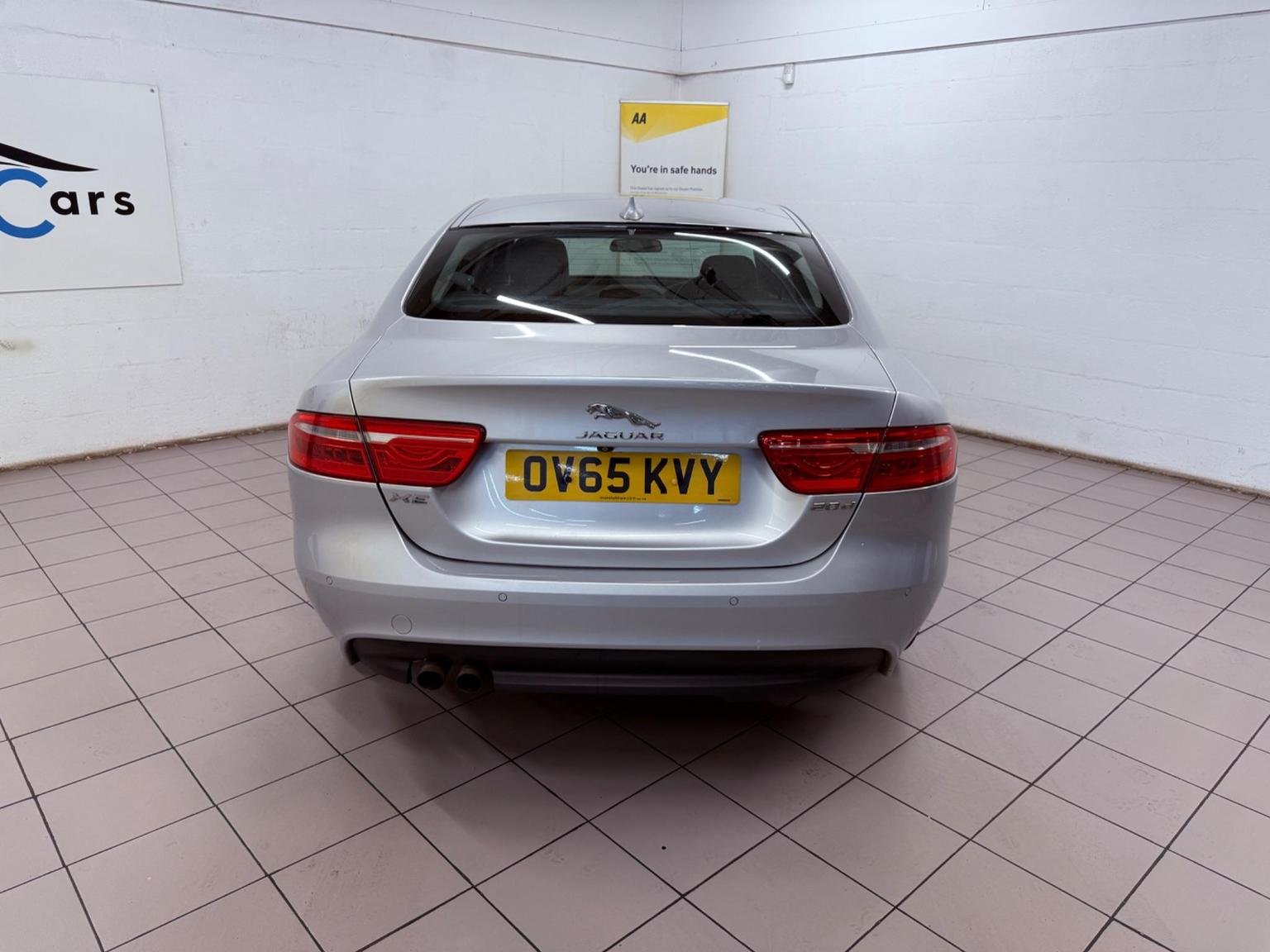 Jaguar XE