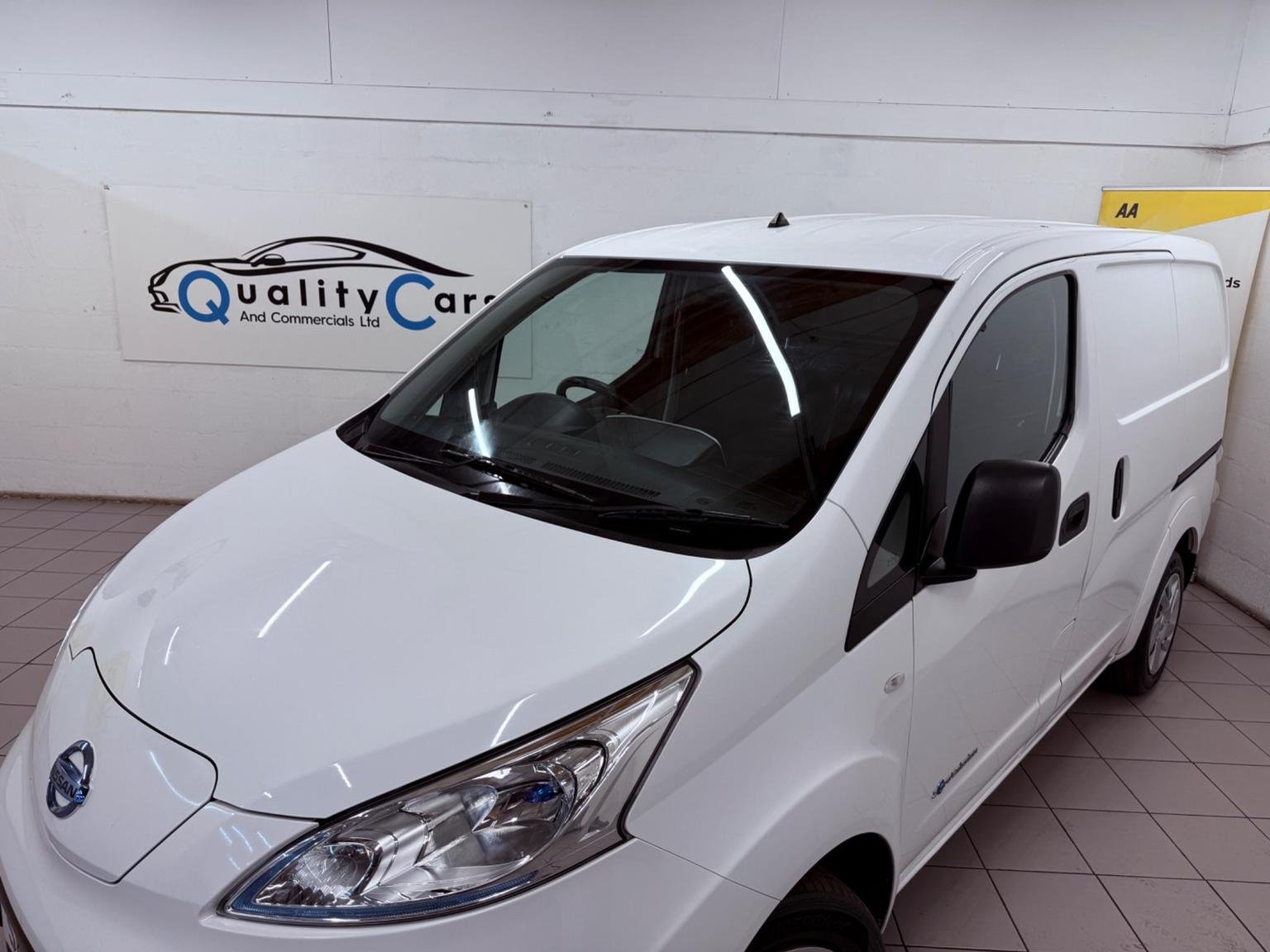 Nissan eNV200