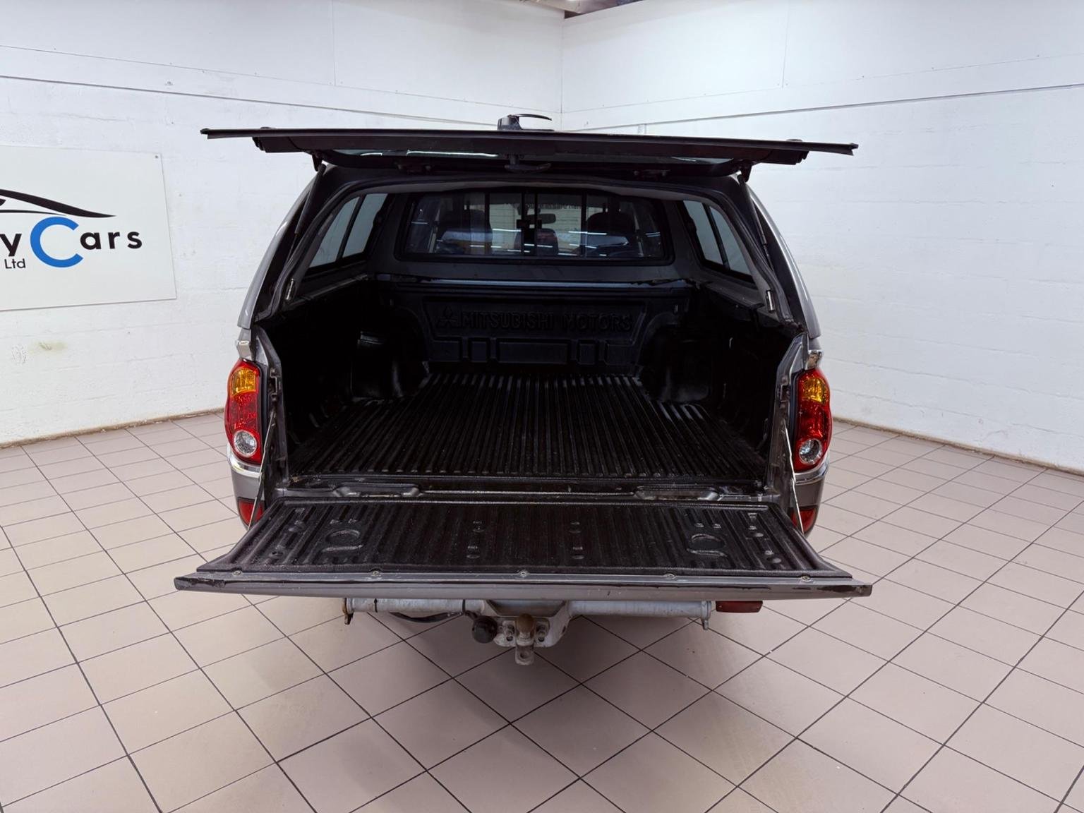 Mitsubishi L200