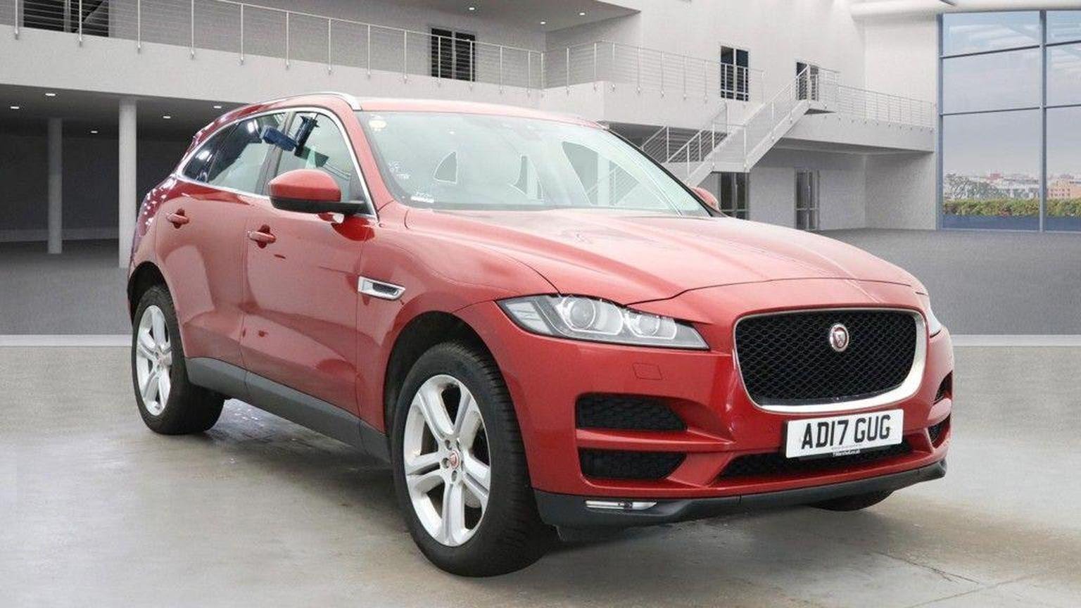 Jaguar F Pace