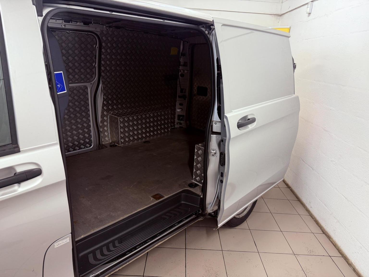 Mercedes Benz Vito