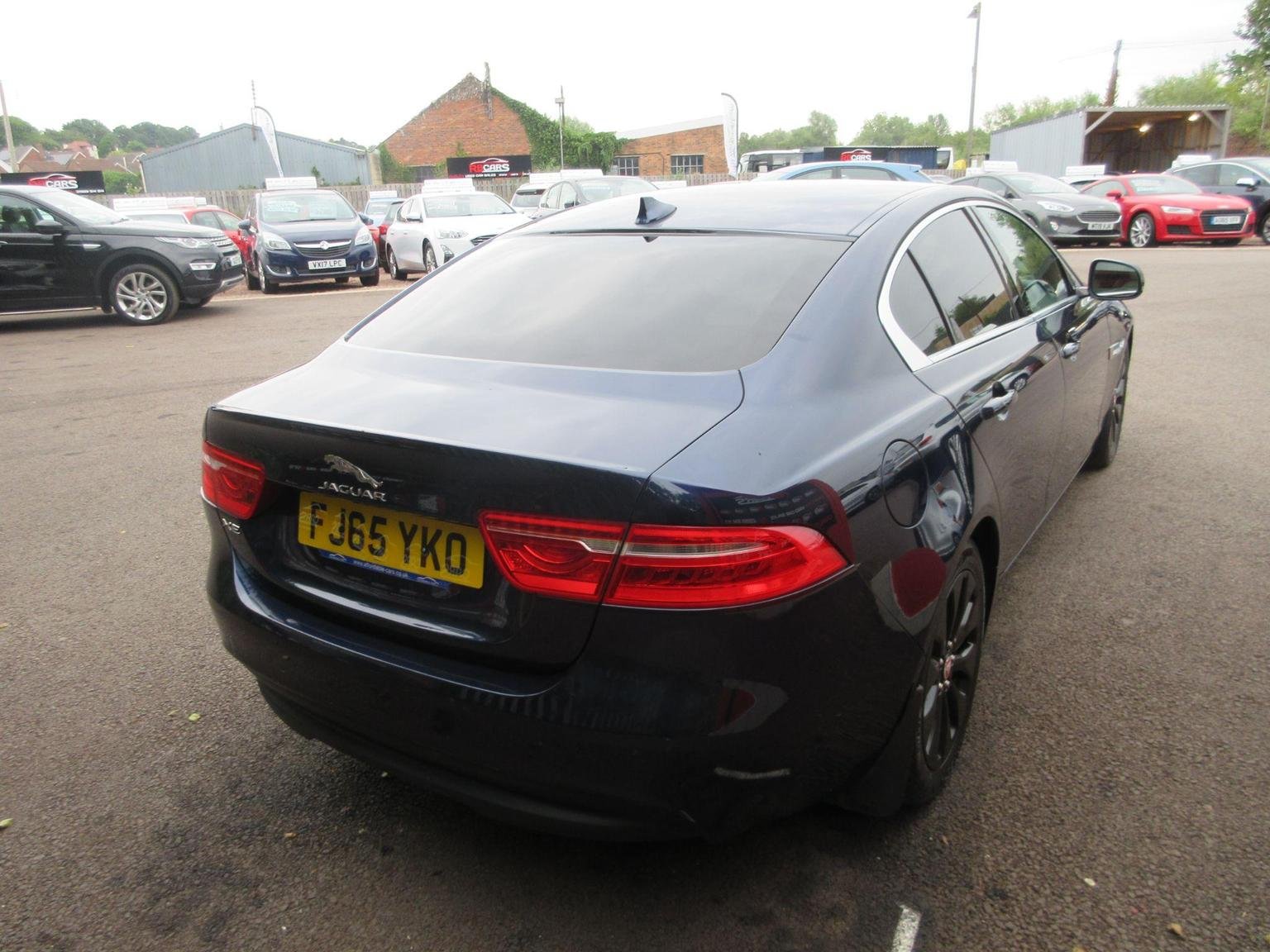 Jaguar XE