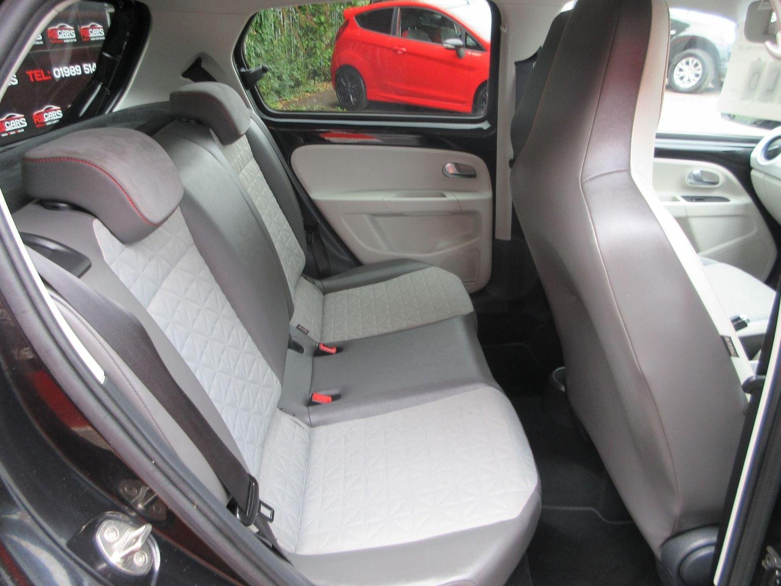 Volkswagen UP