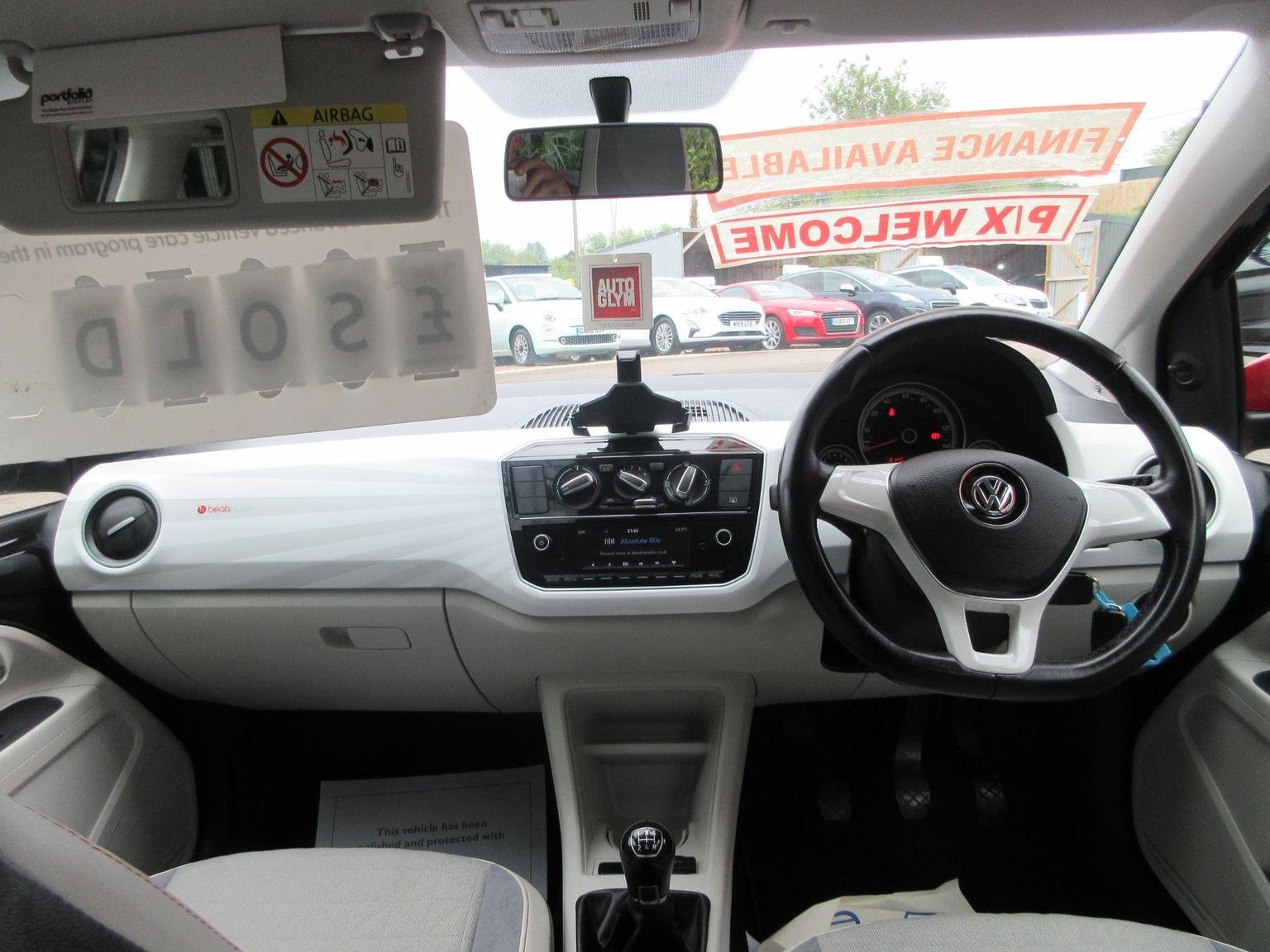 Volkswagen UP