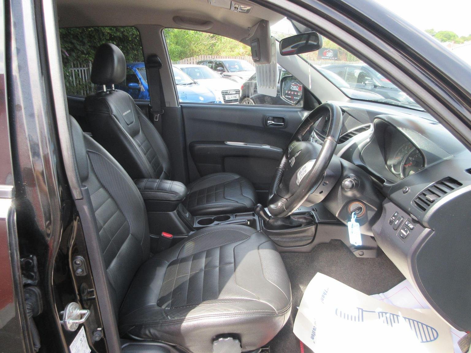 Mitsubishi L200