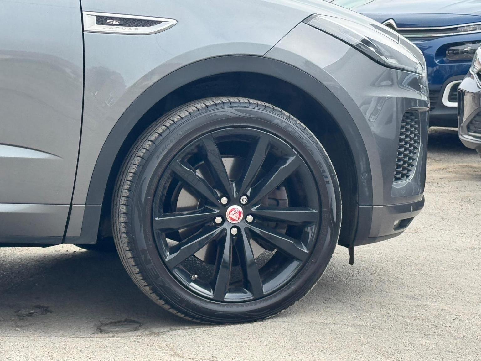 Jaguar E Pace