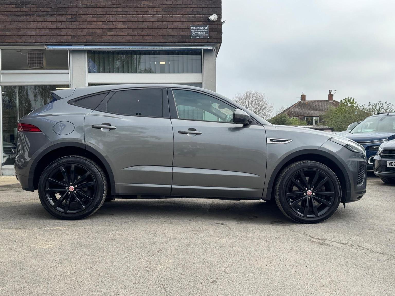 Jaguar E Pace