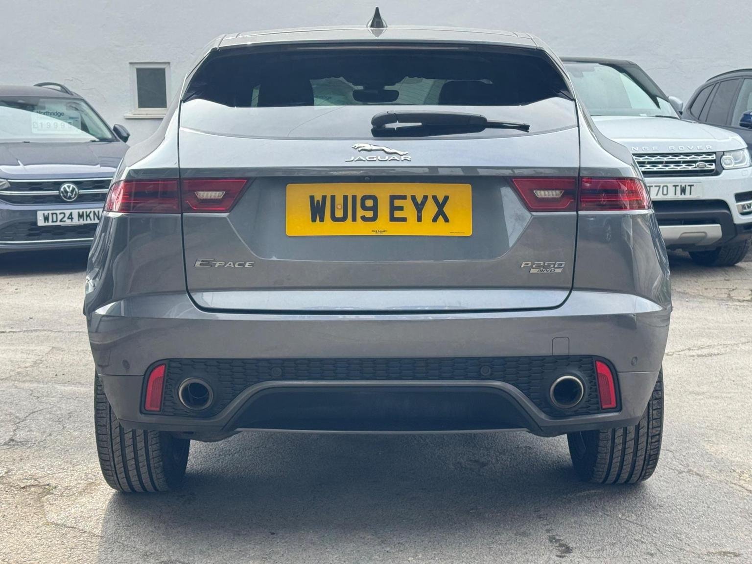 Jaguar E Pace
