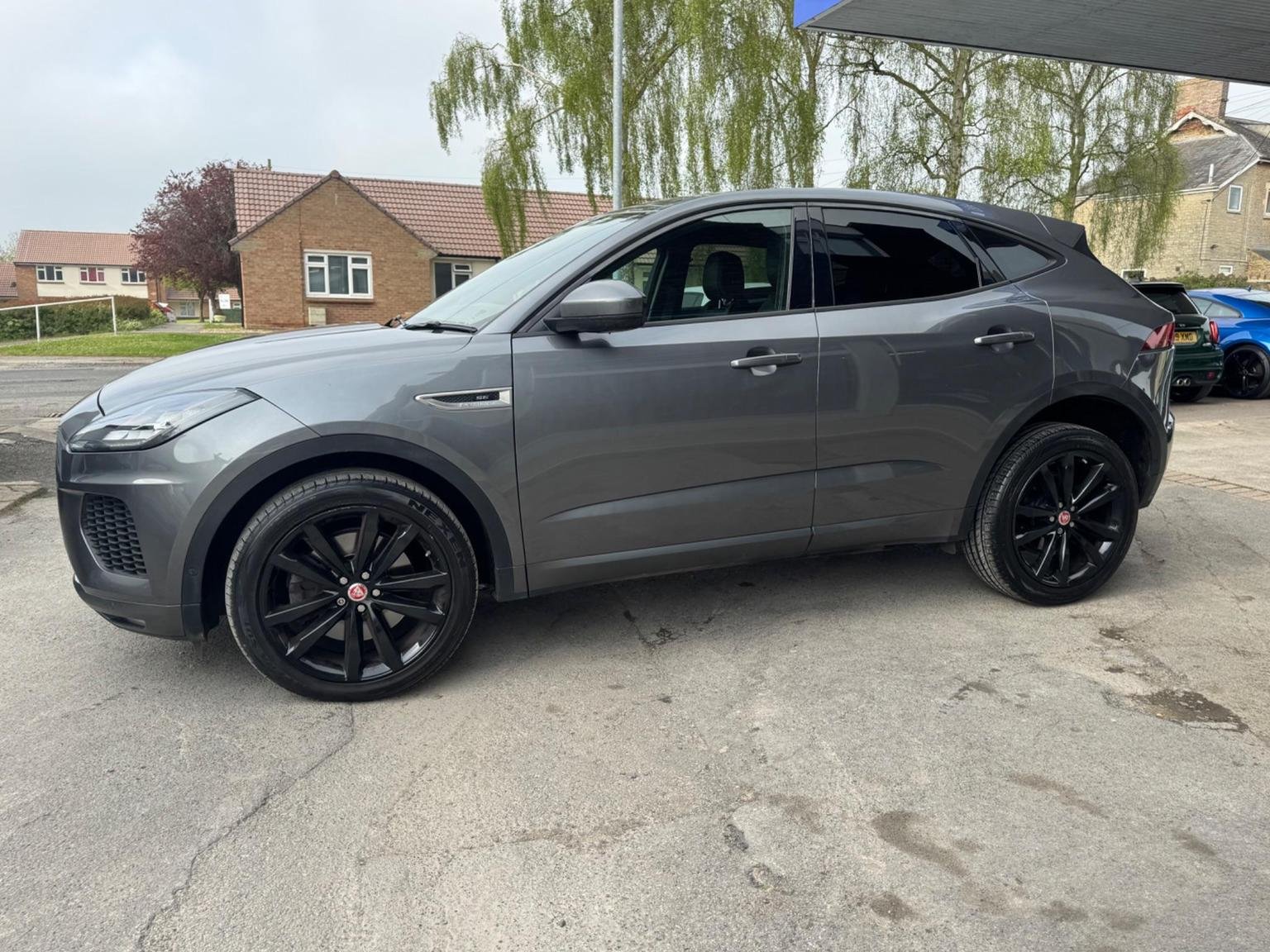 Jaguar E Pace