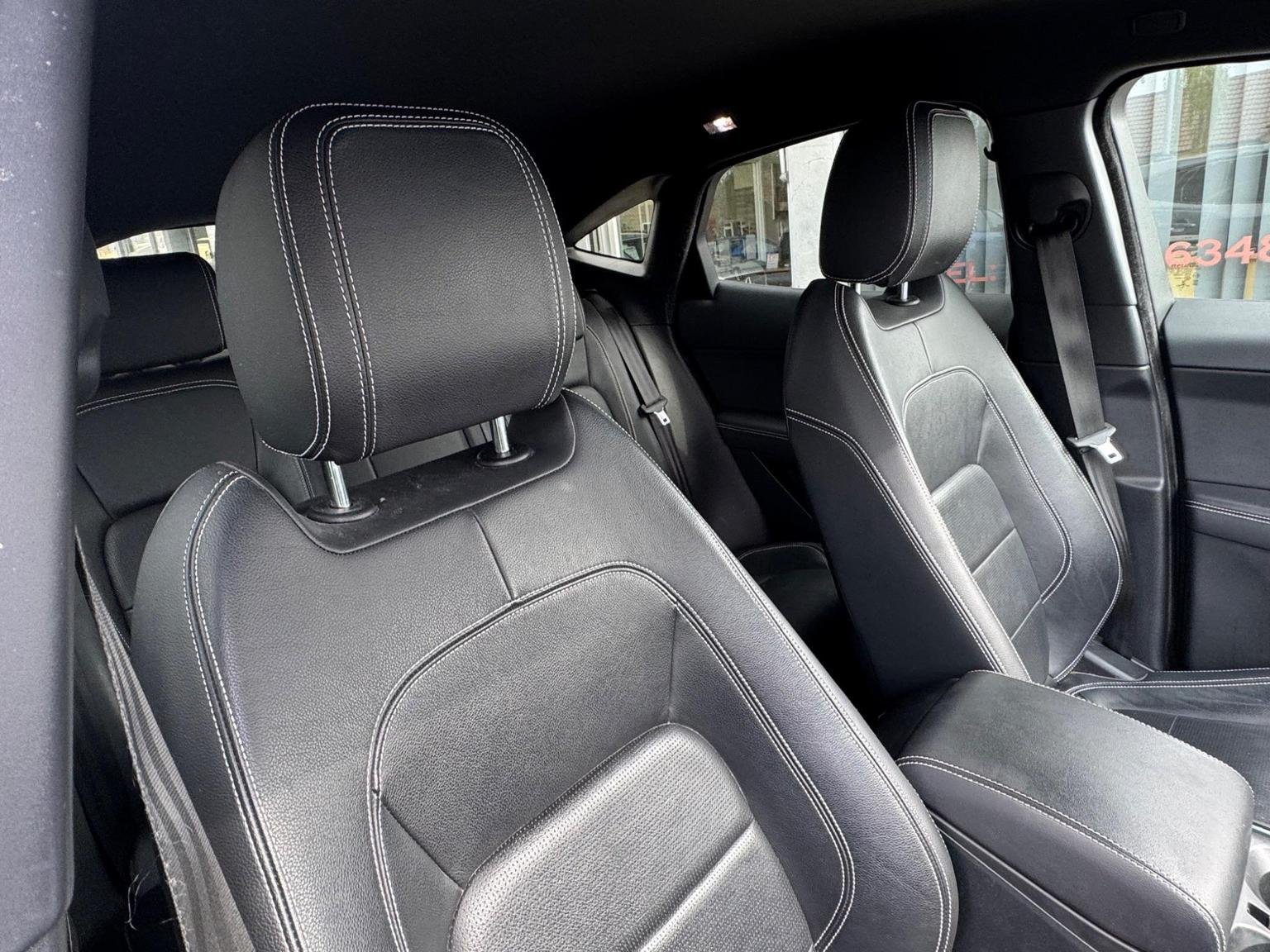 Jaguar E Pace