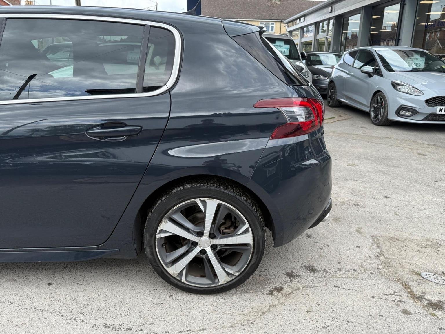 Peugeot 308
