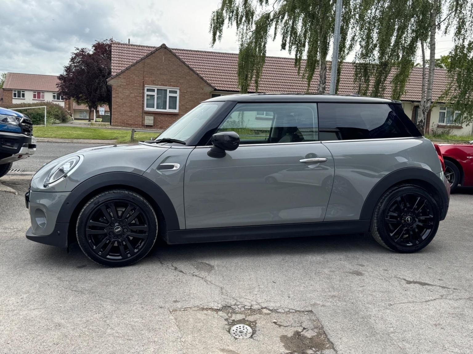 MINI Hatch