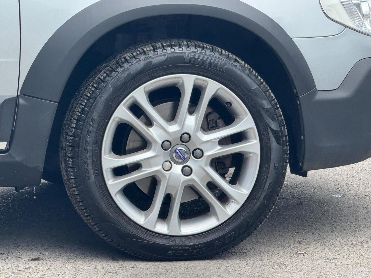 Volvo XC70
