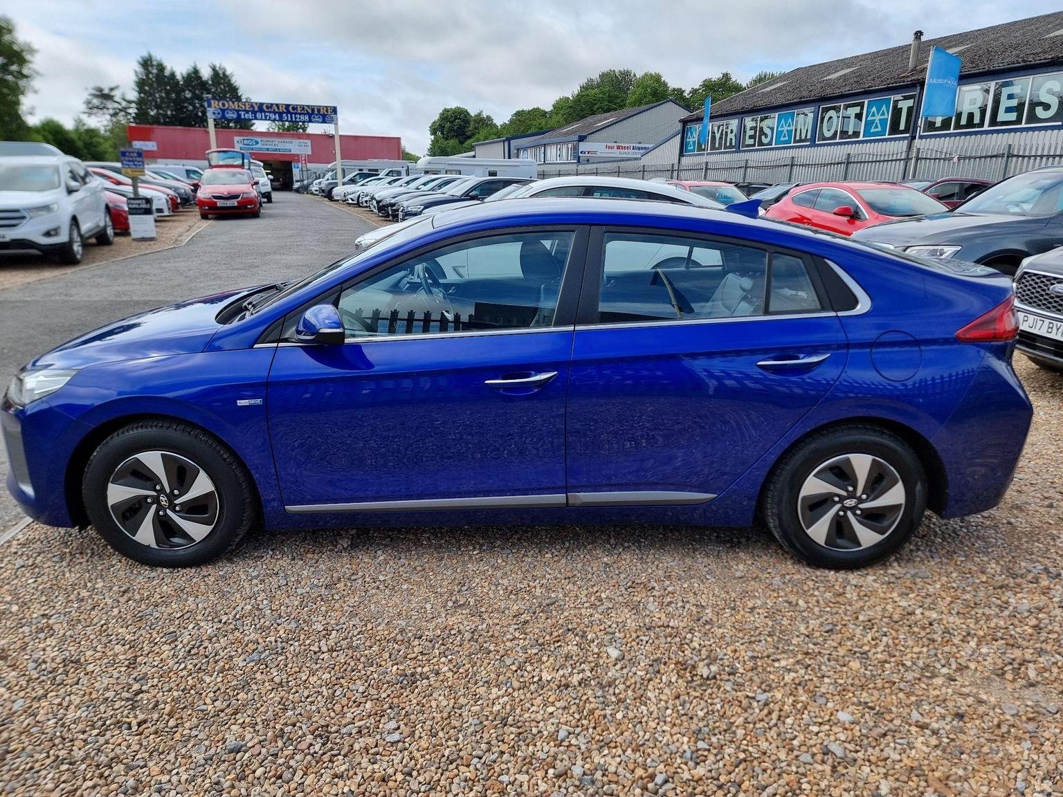 Hyundai IONIQ