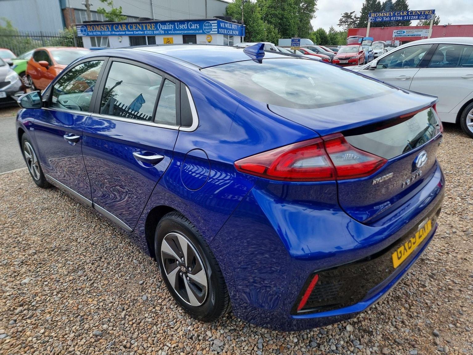 Hyundai IONIQ