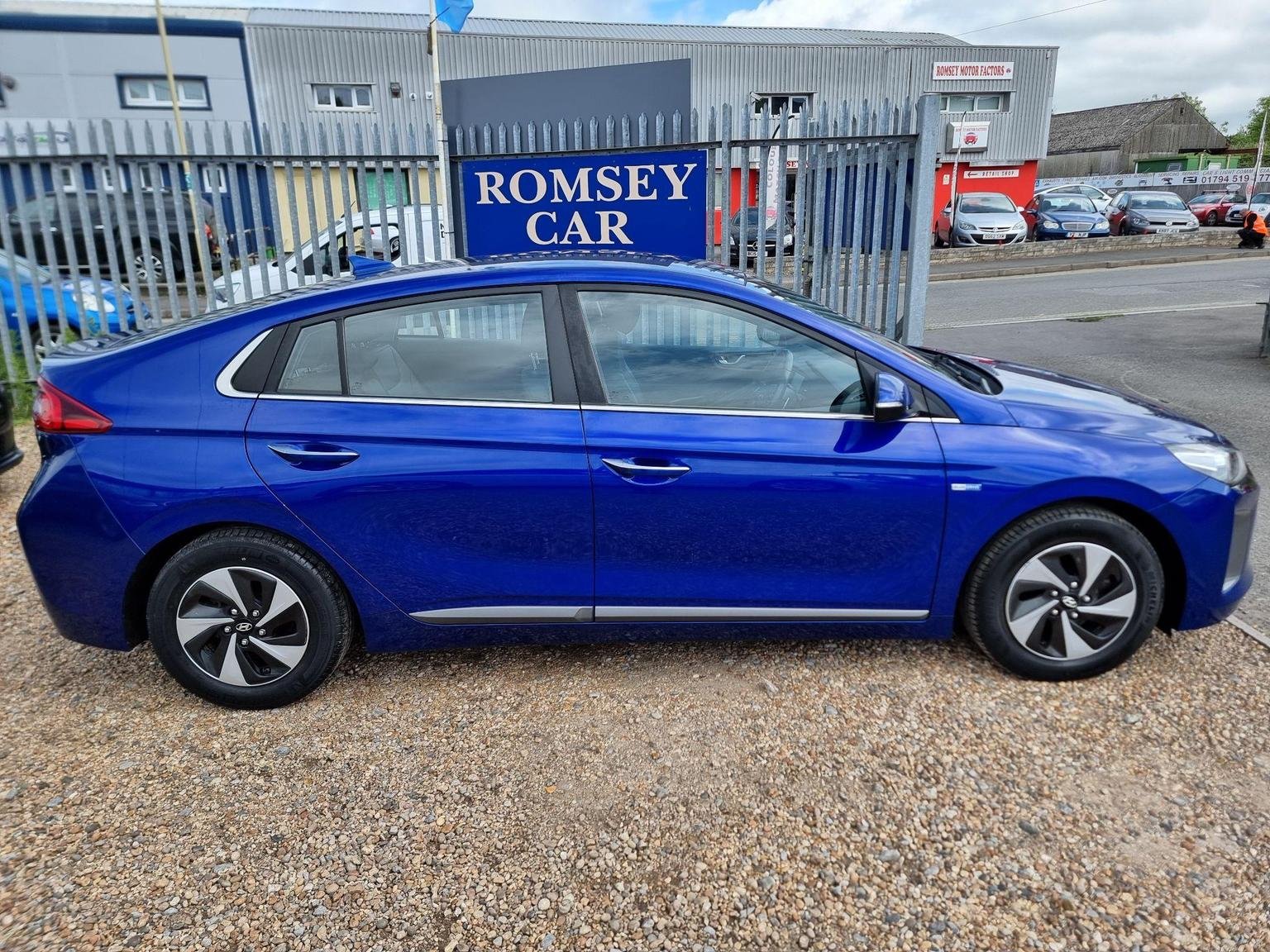 Hyundai IONIQ