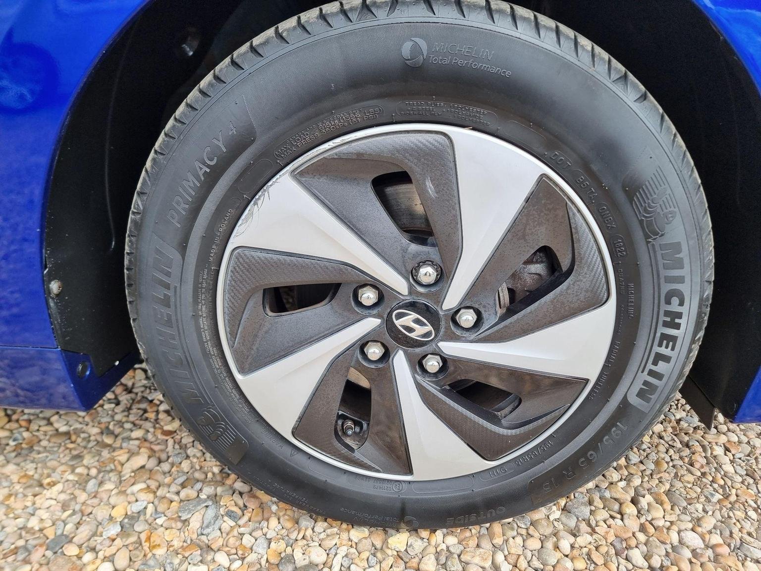 Hyundai IONIQ