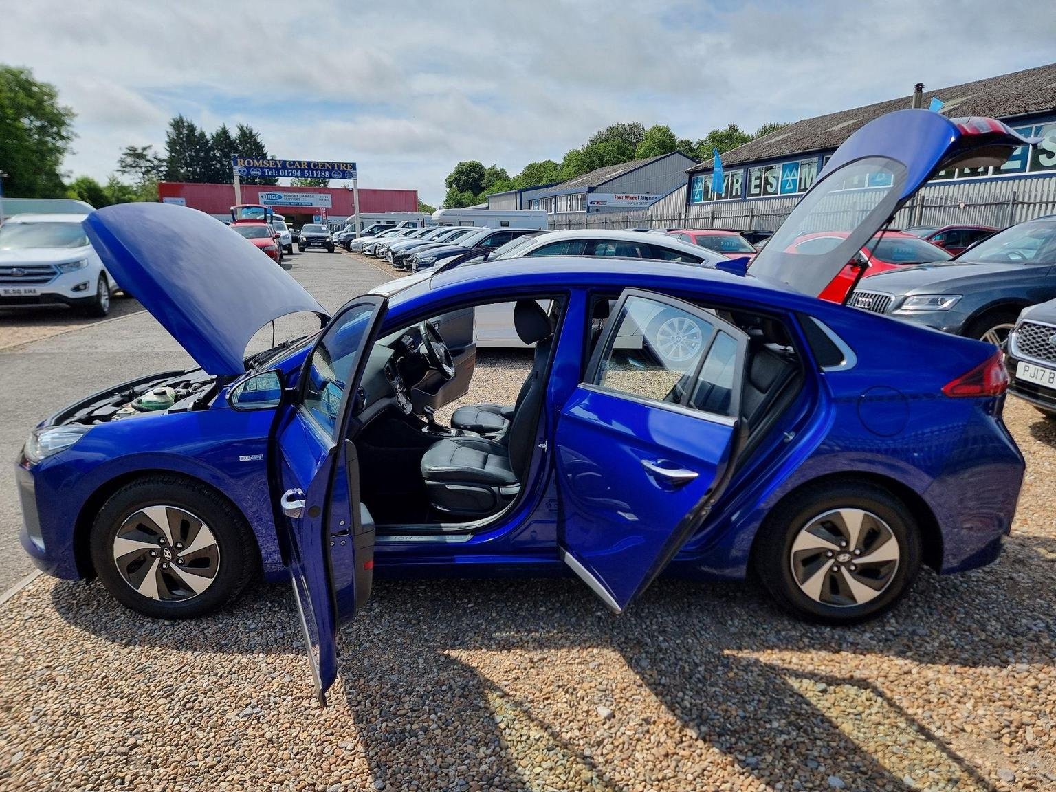 Hyundai IONIQ