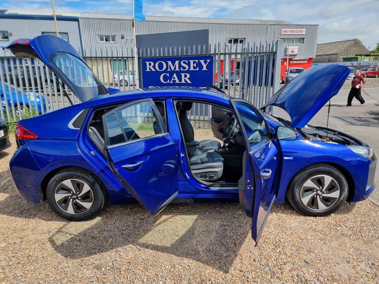Hyundai IONIQ
