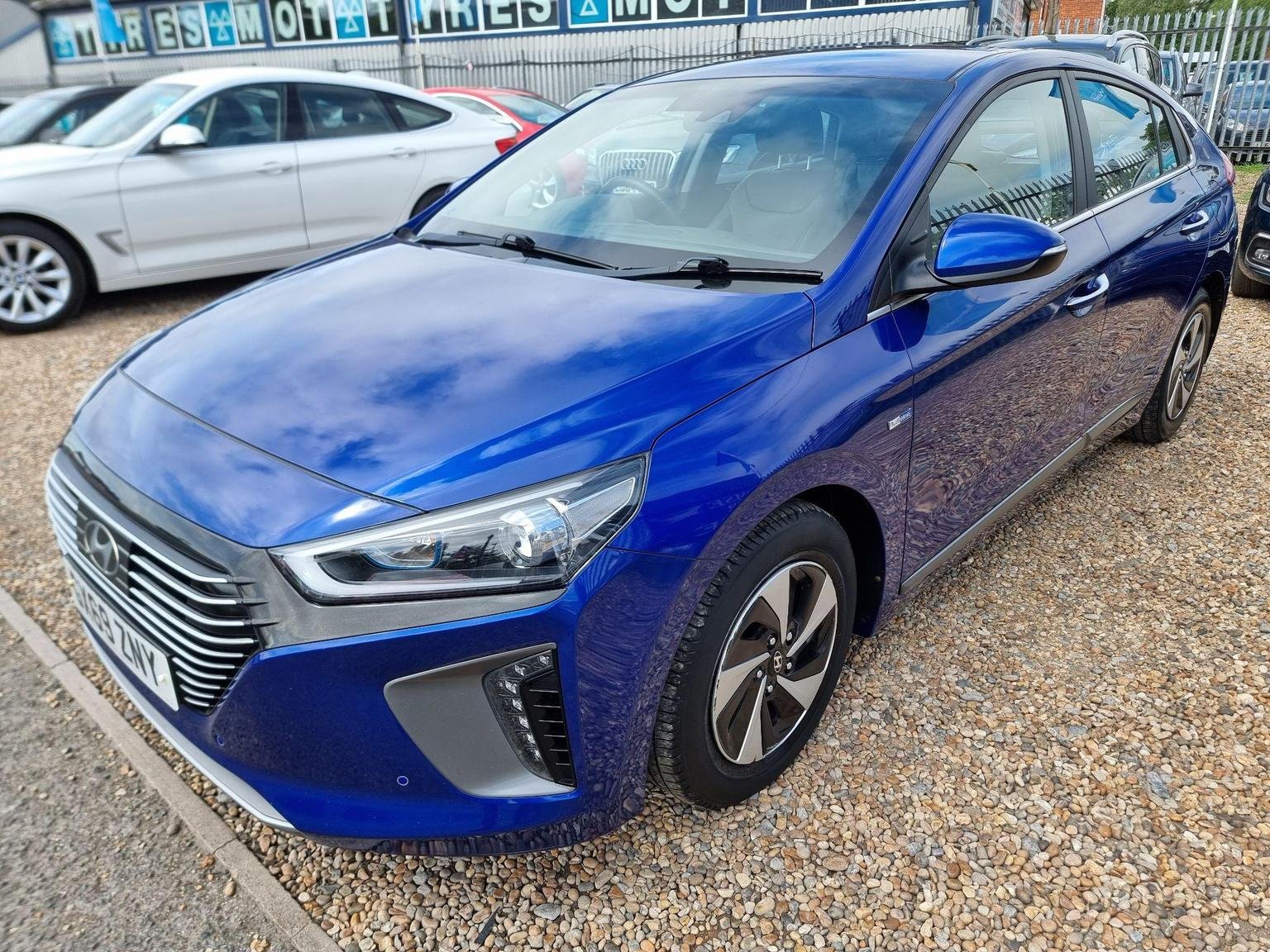 Hyundai IONIQ