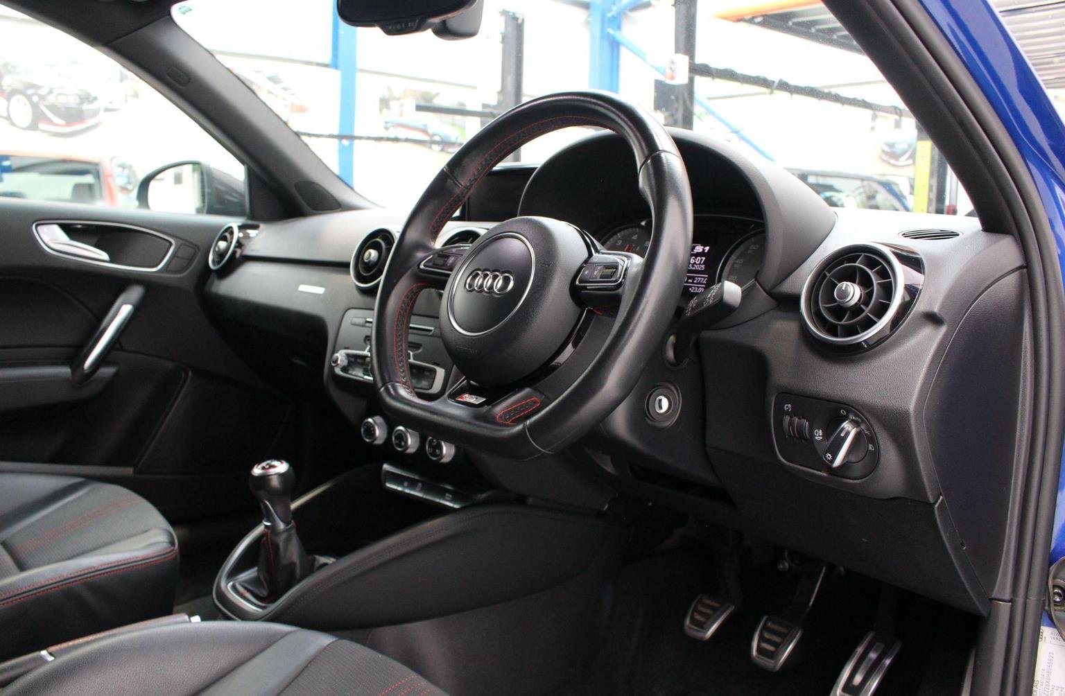 Audi S1