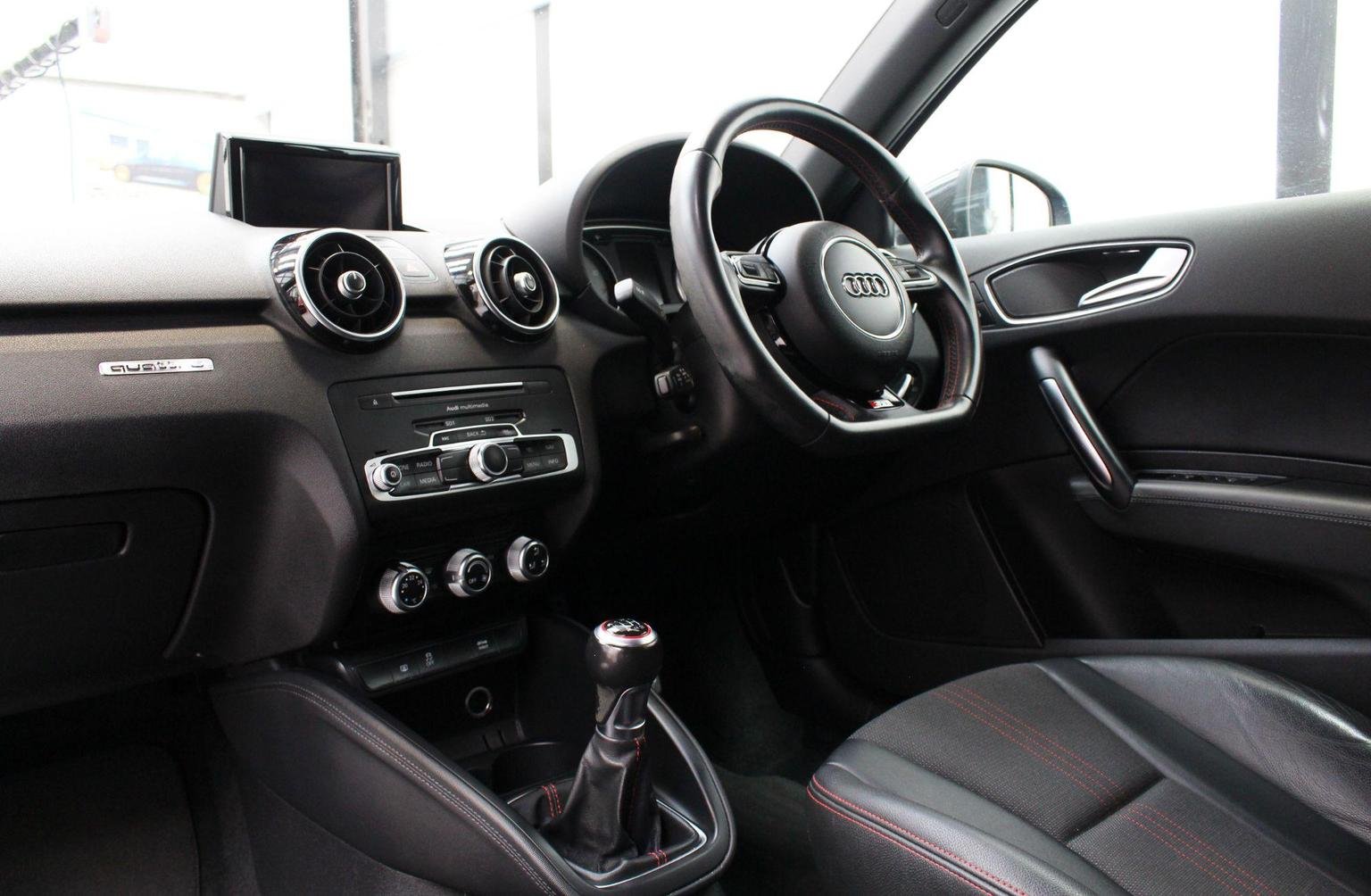 Audi S1