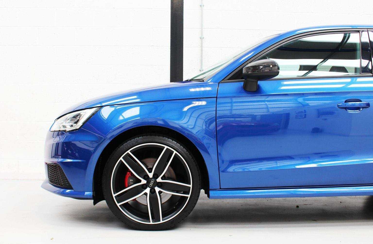 Audi S1