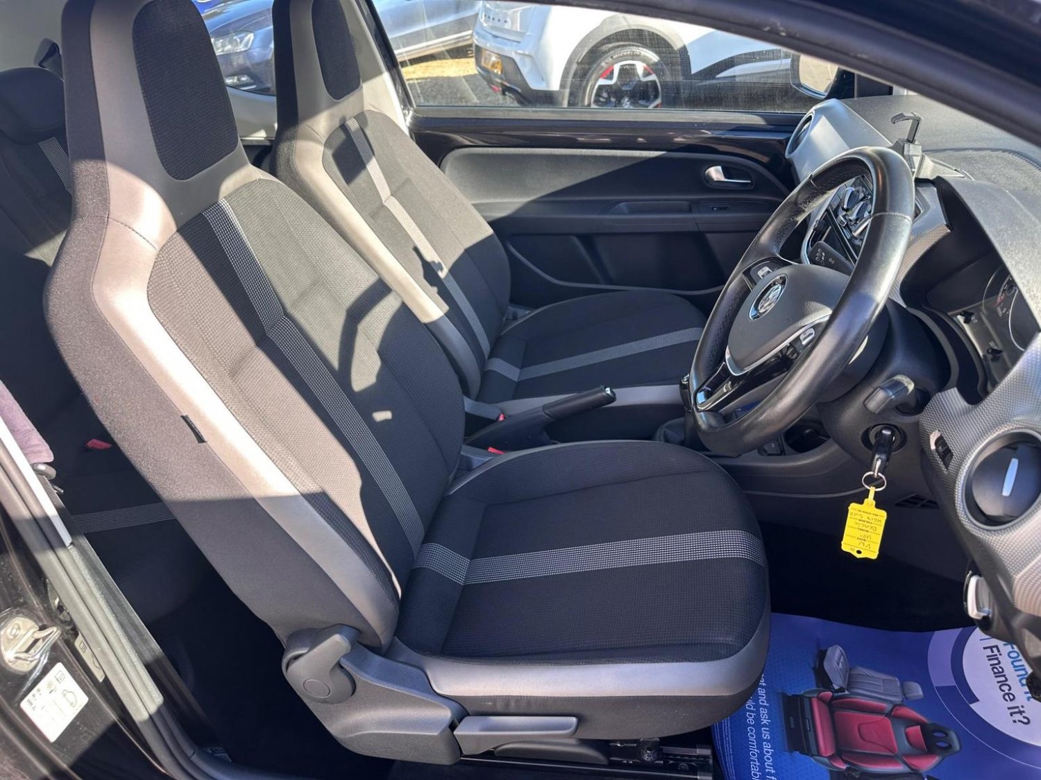 Volkswagen UP