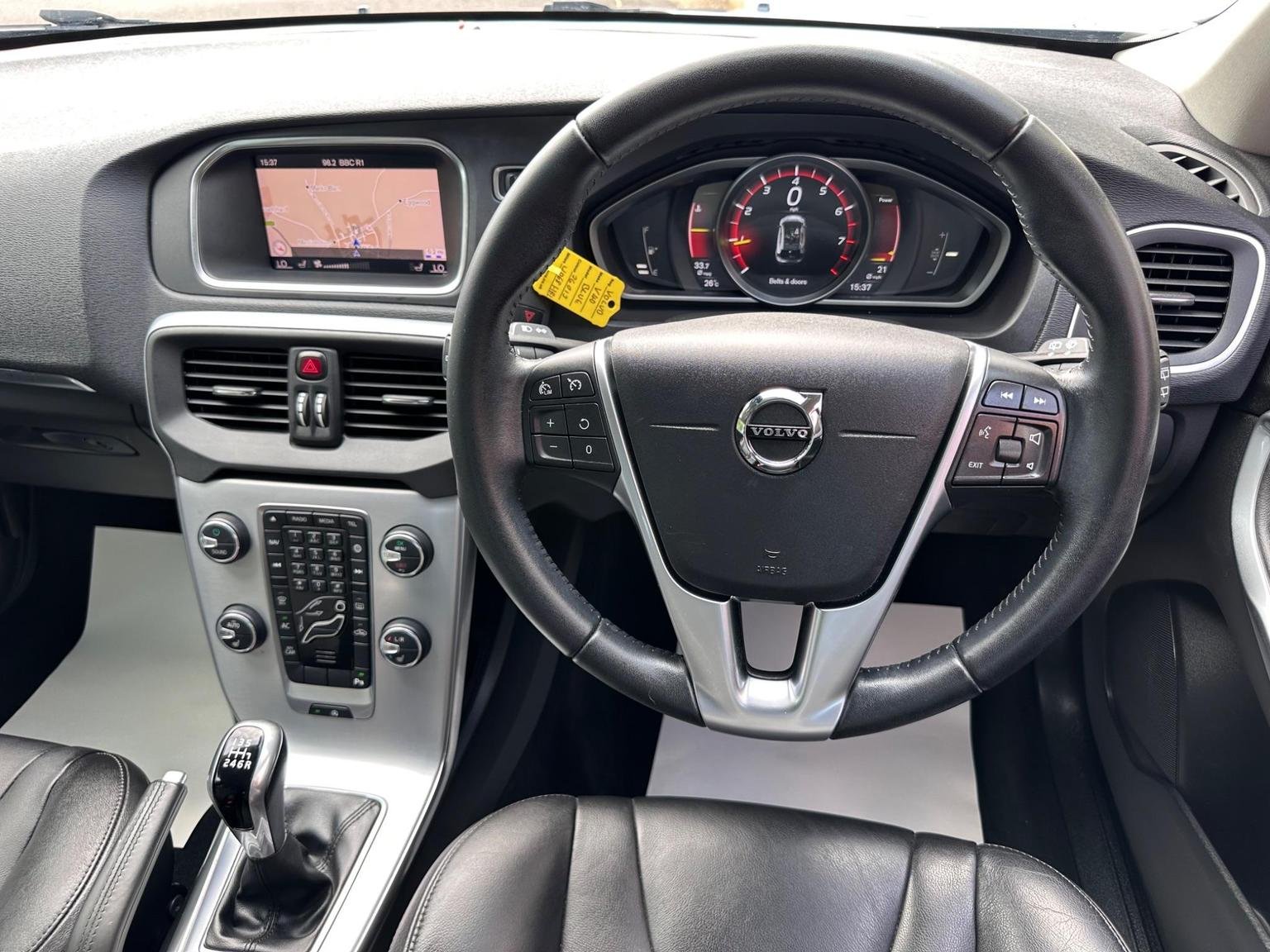 Volvo V40