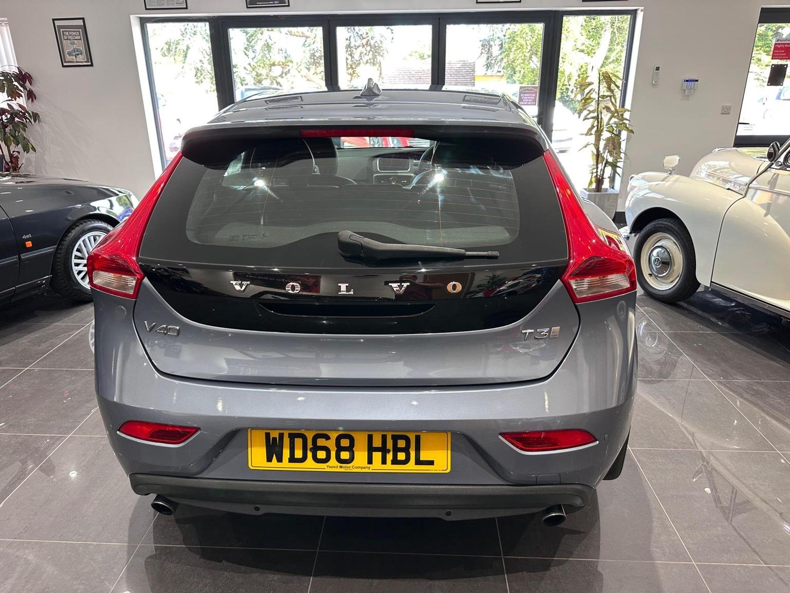 Volvo V40