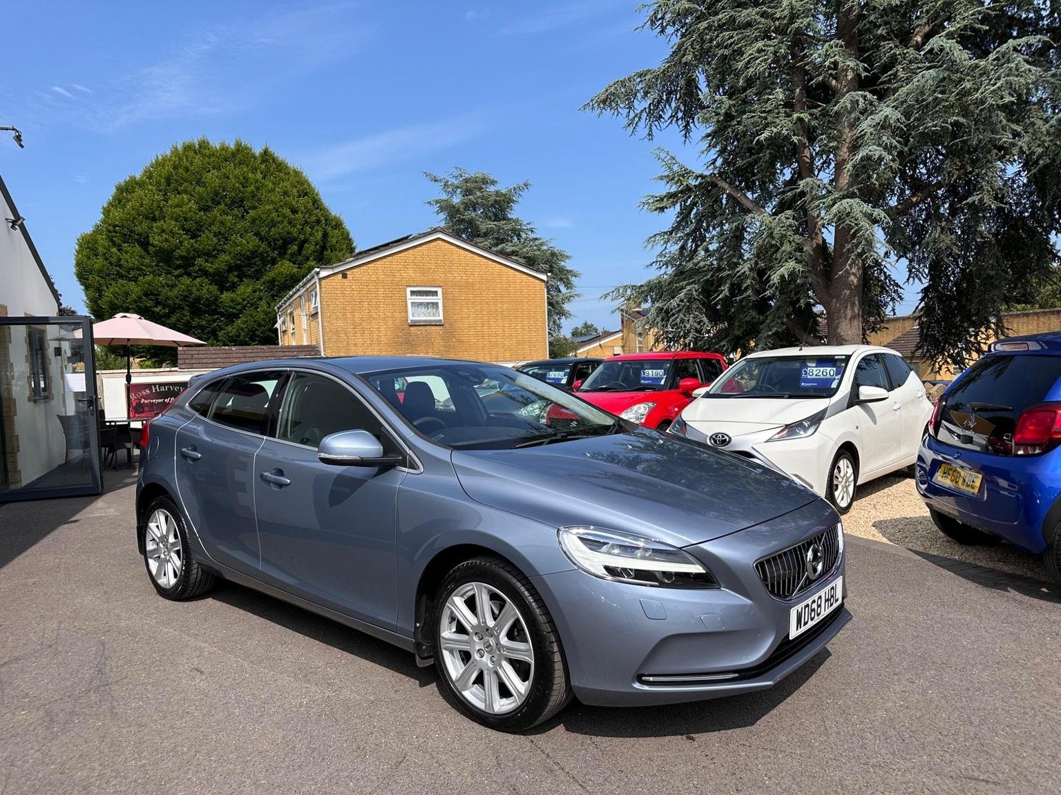 Volvo V40