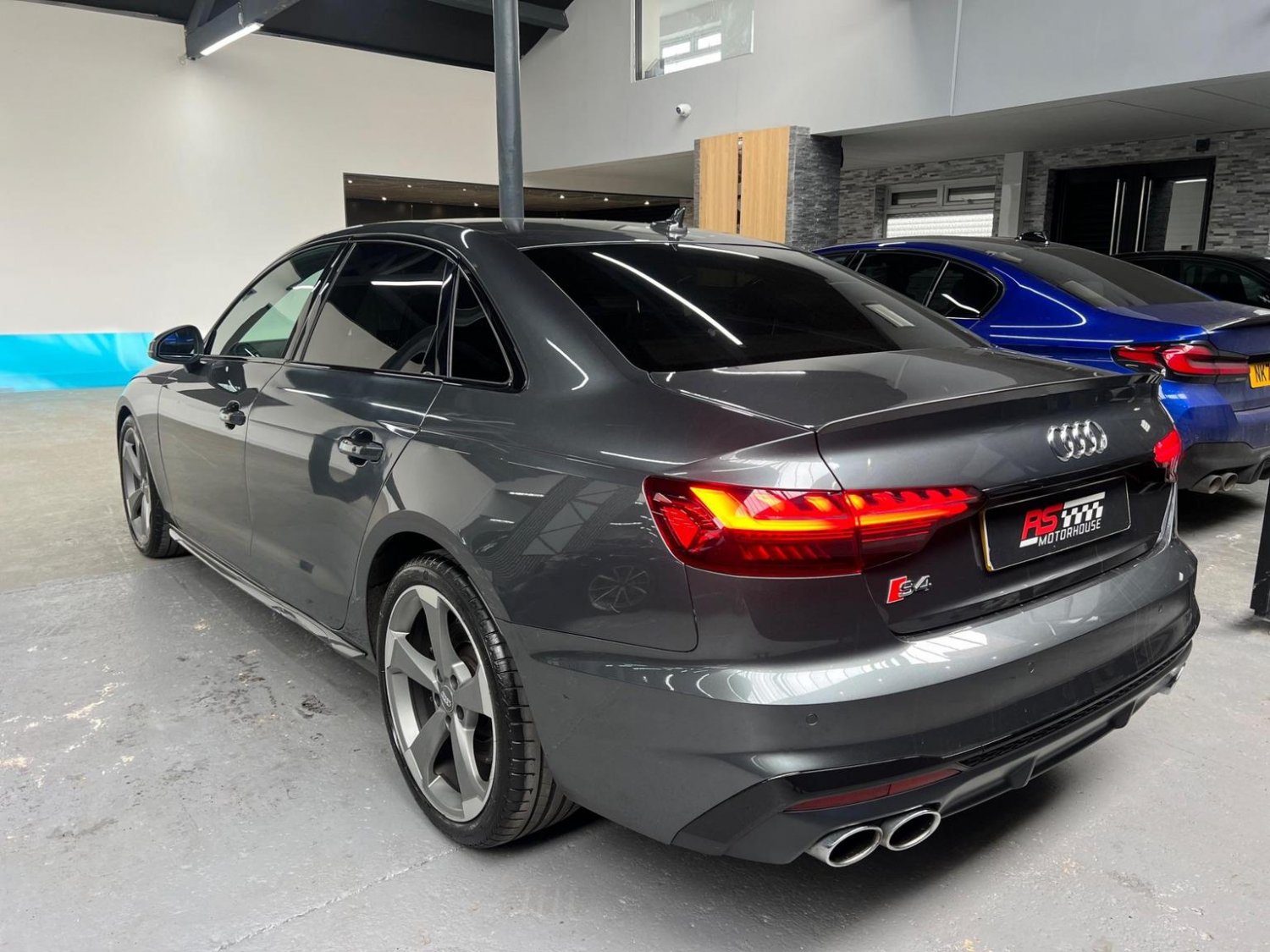 Audi S4