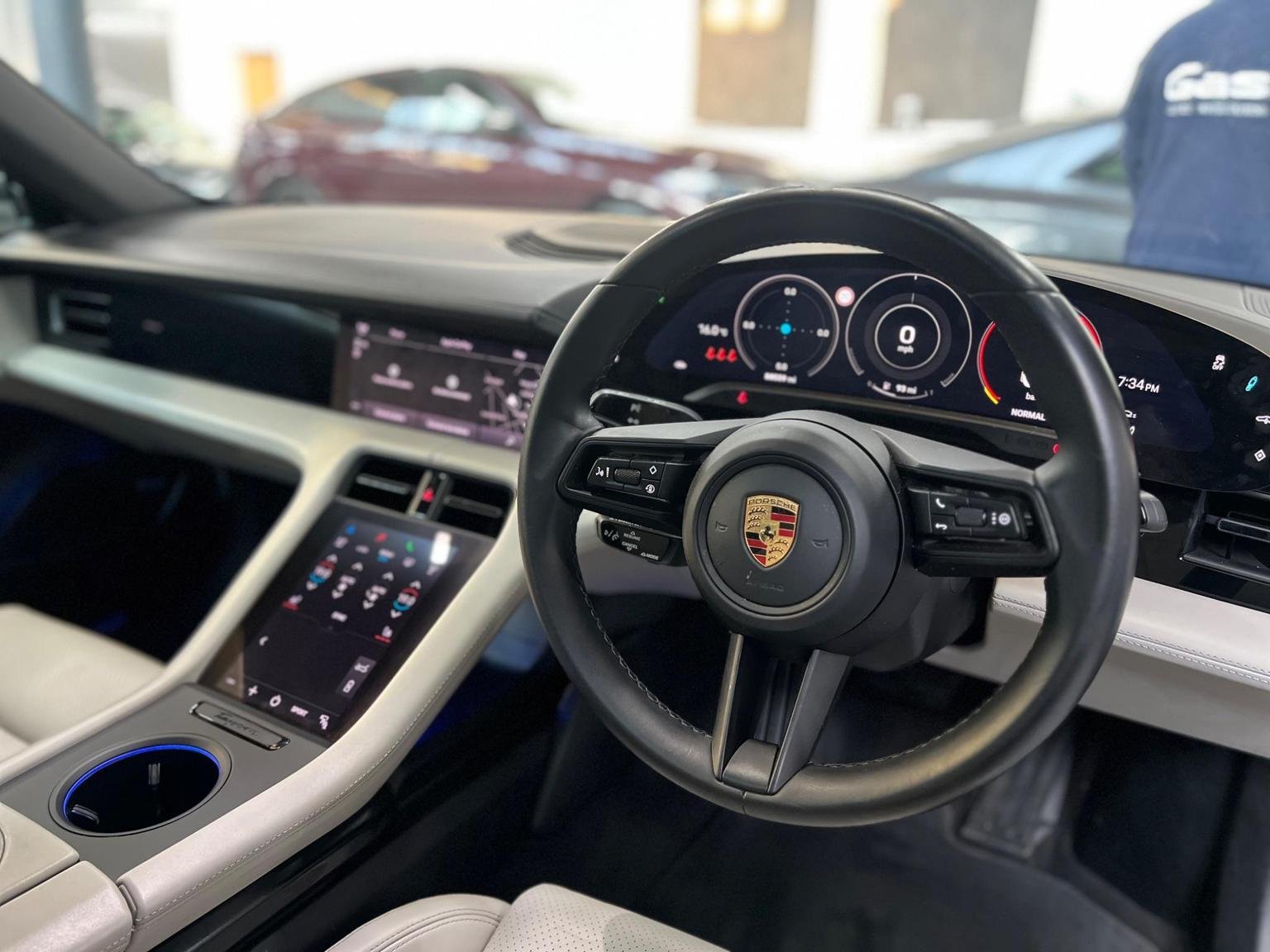 Porsche Taycan