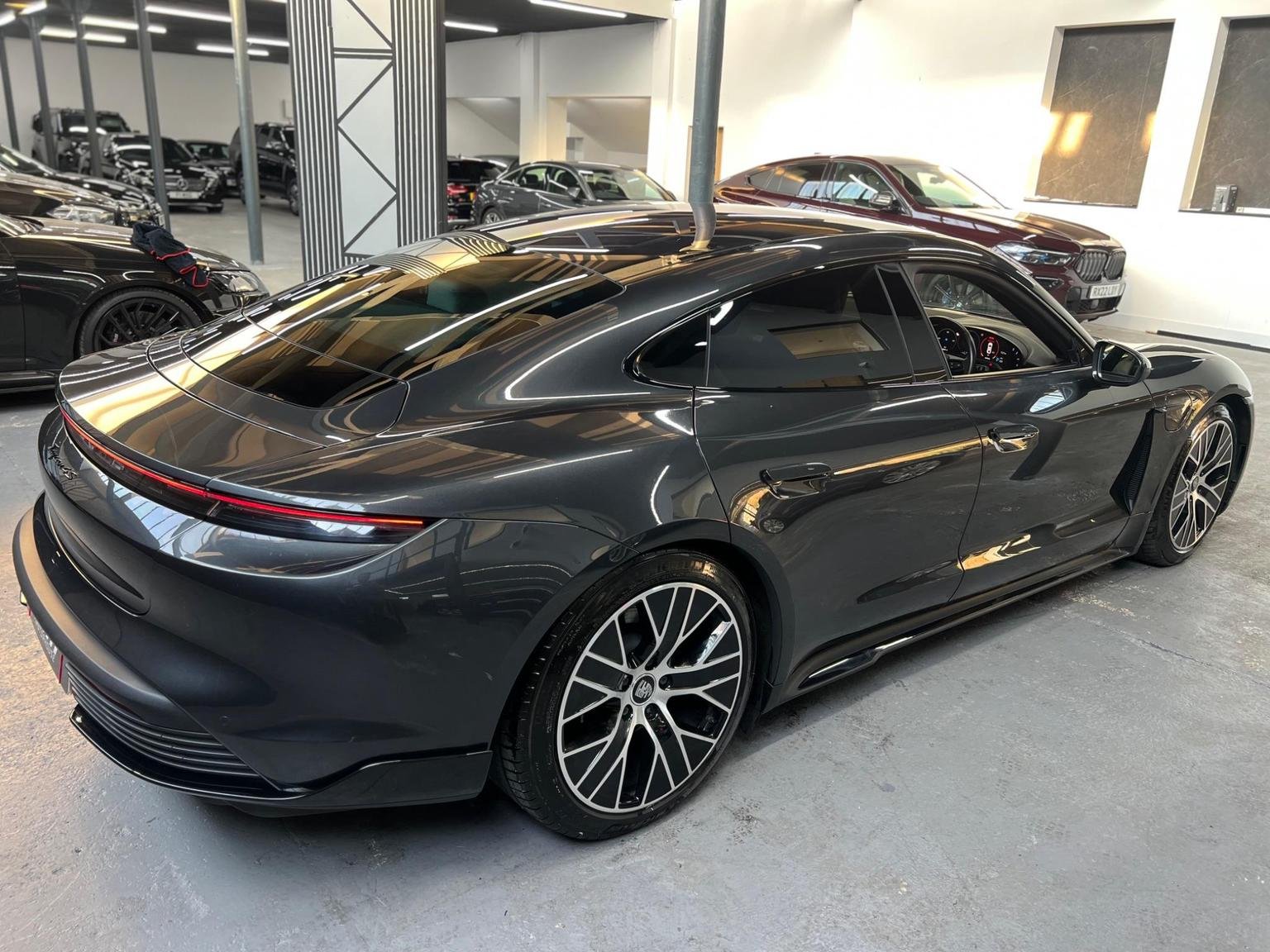 Porsche Taycan