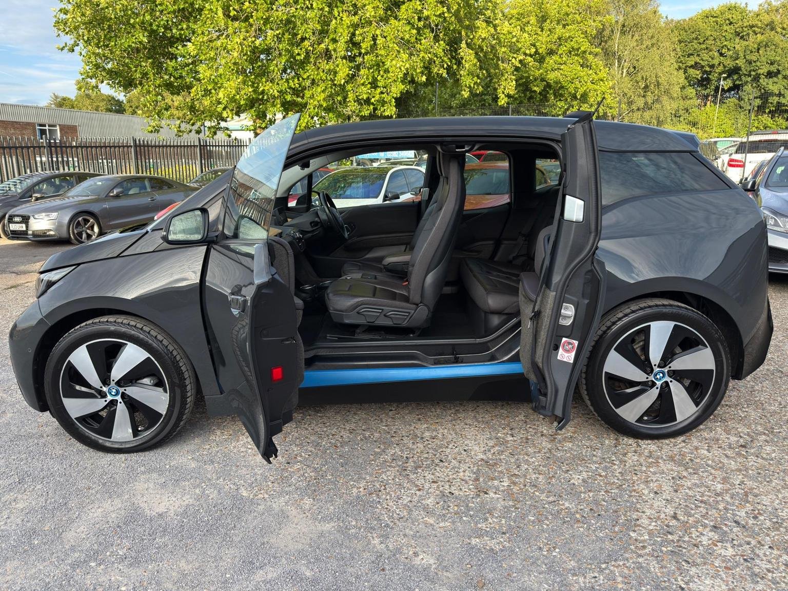 BMW i3
