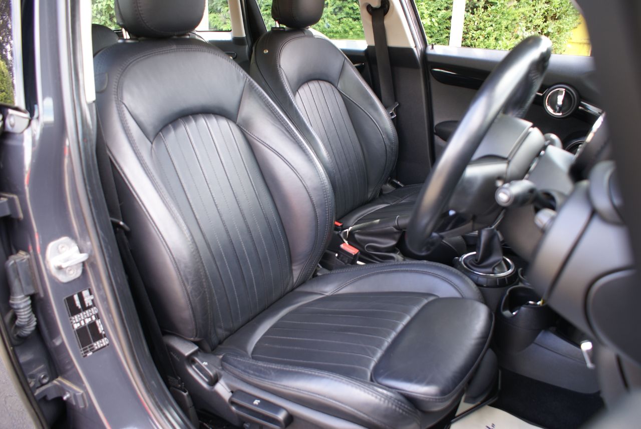 MINI Hatch