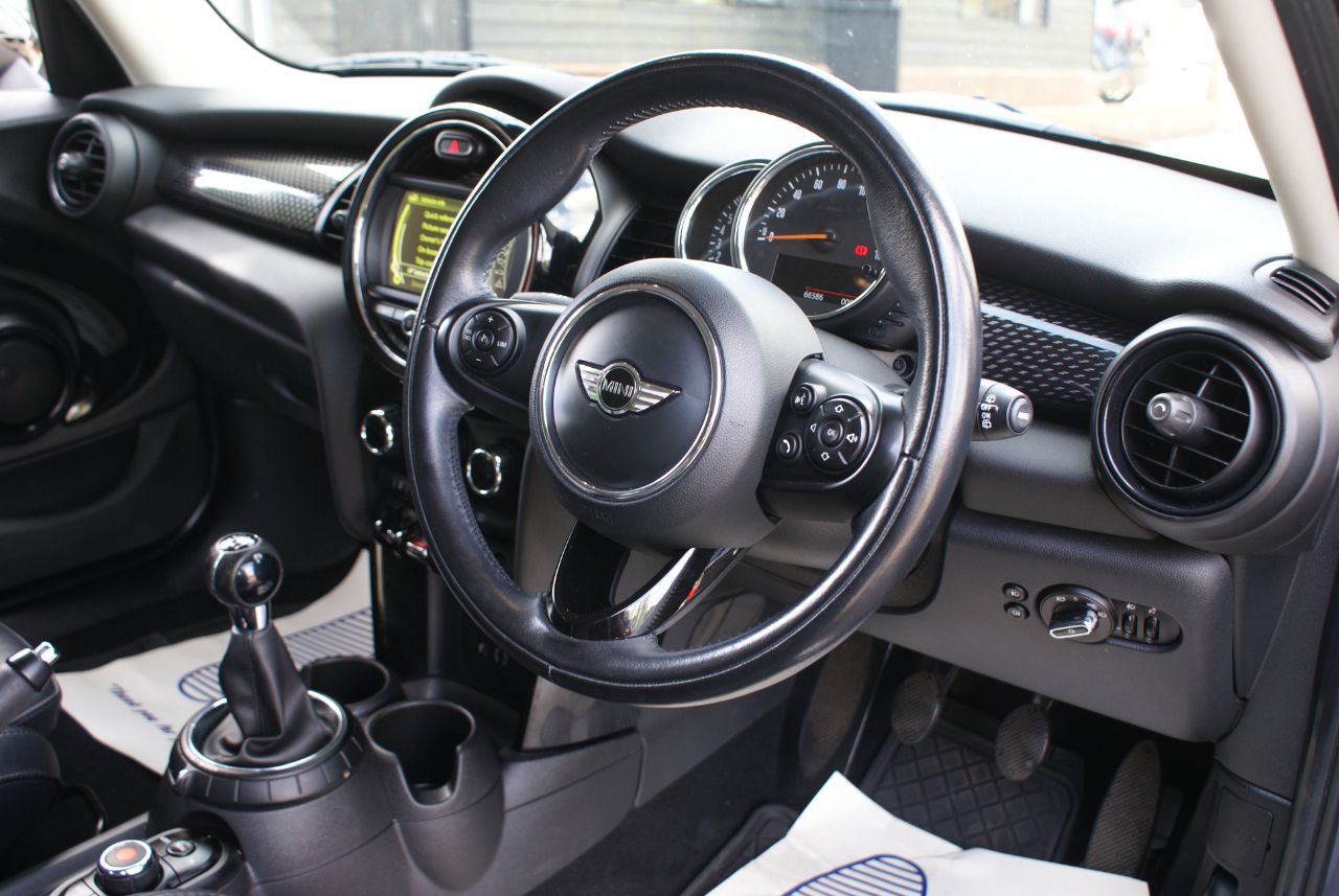 MINI Hatch