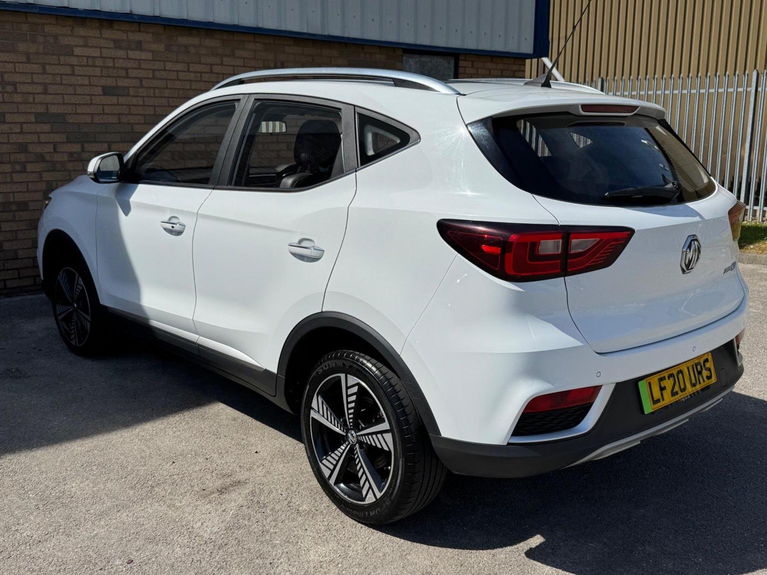 MG ZS