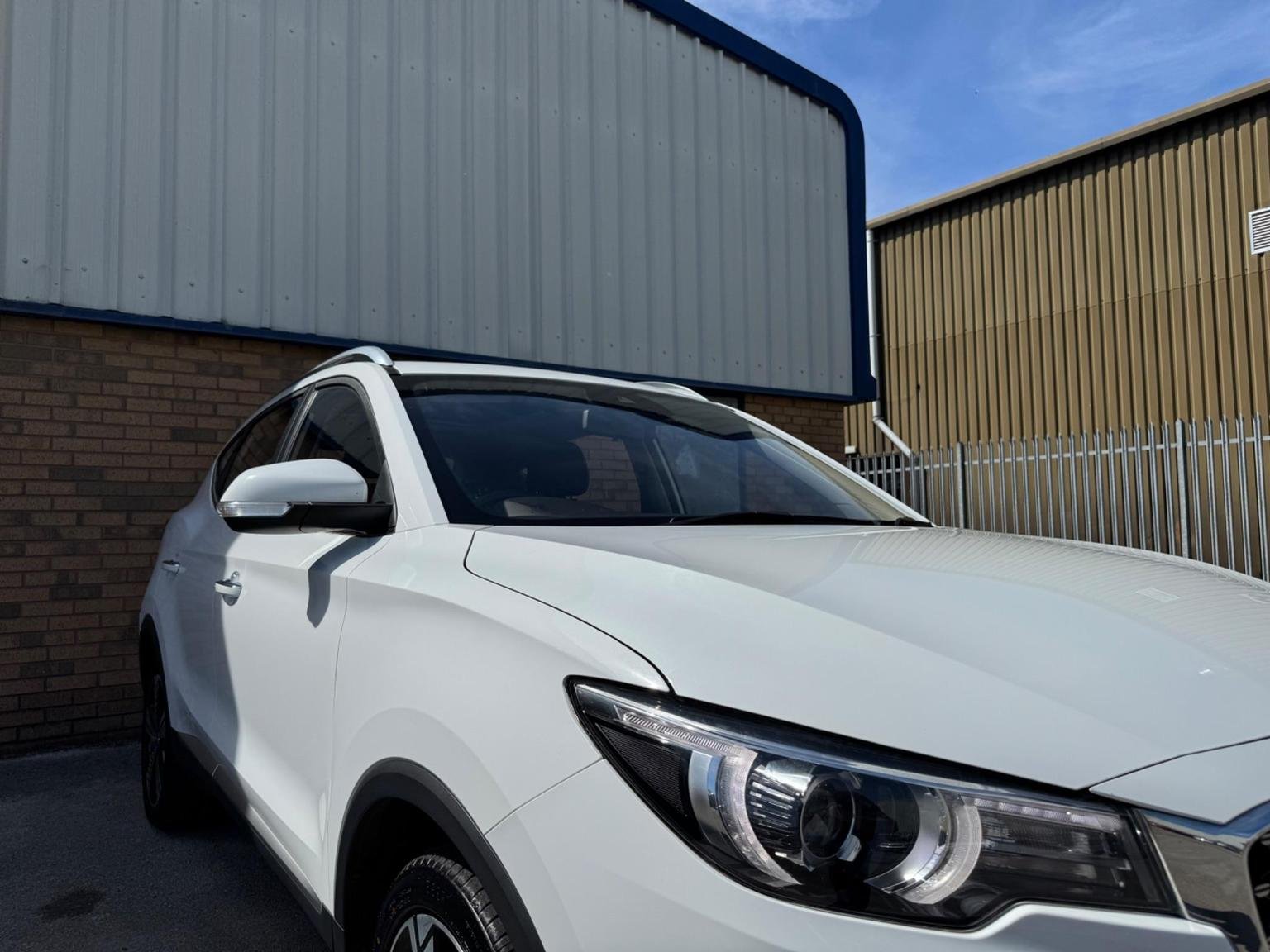 MG ZS
