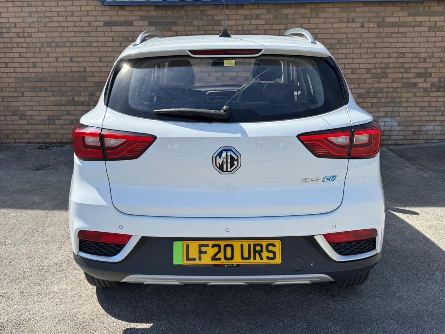 MG ZS