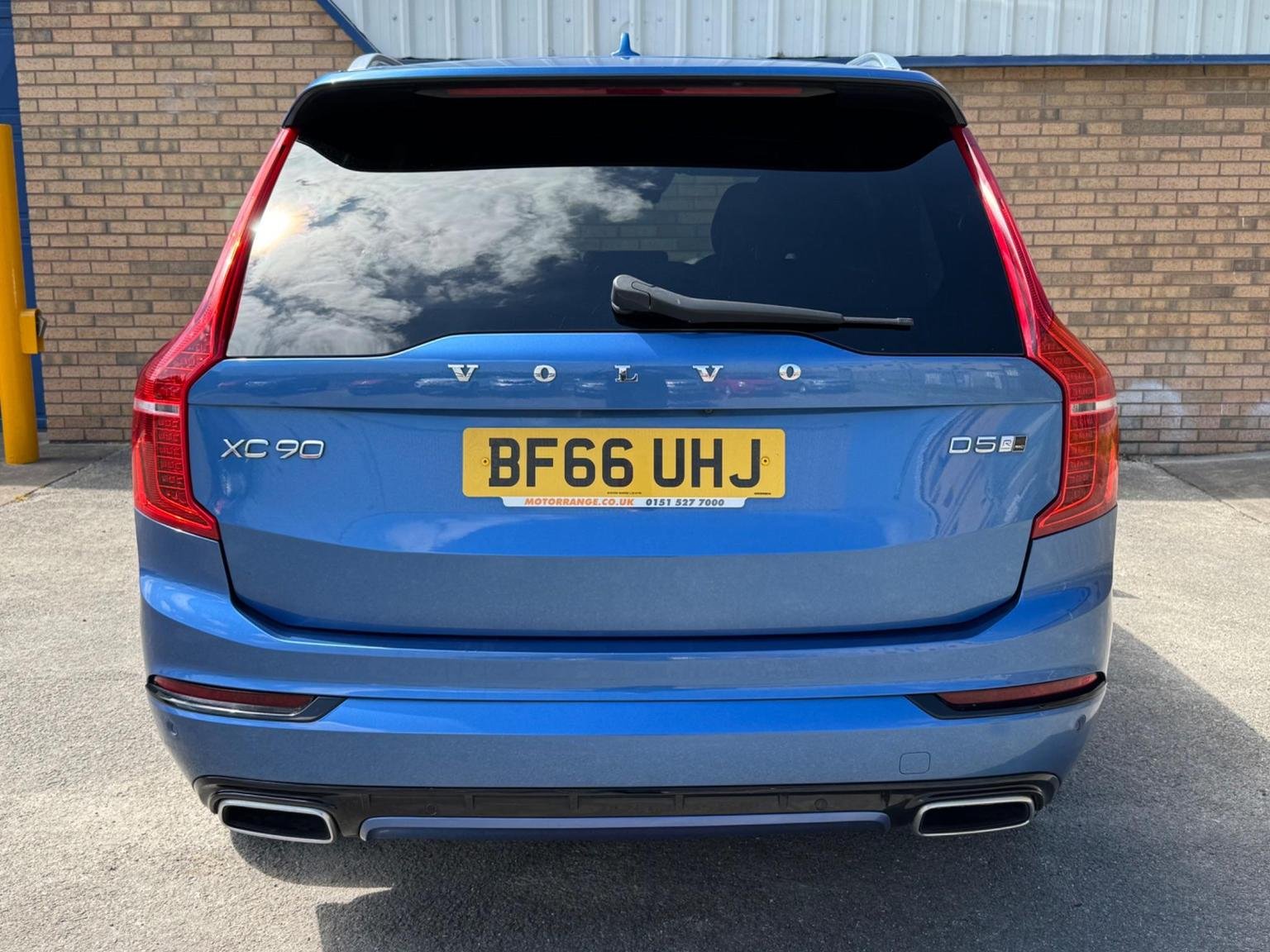 Volvo XC90