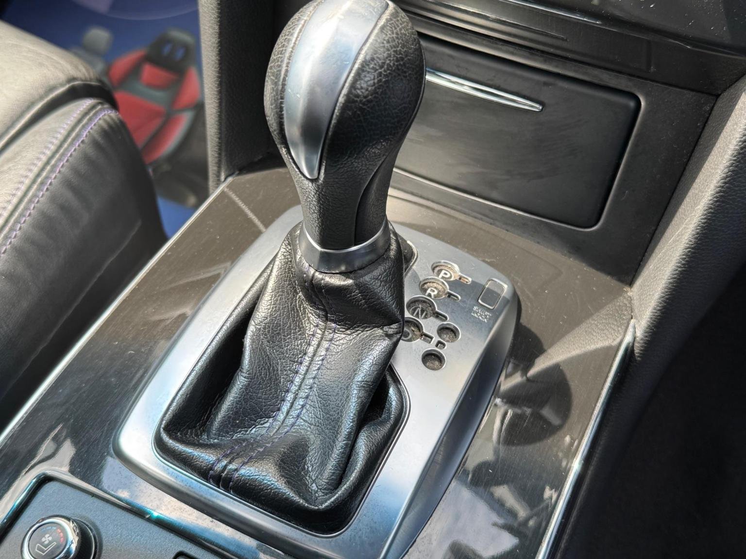 Infiniti QX70