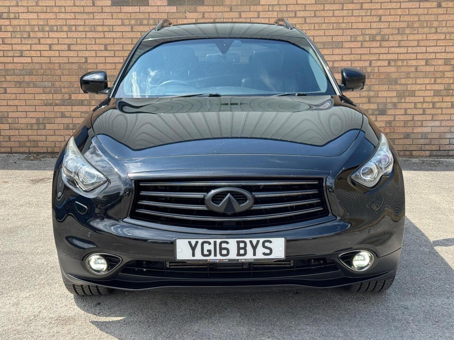 Infiniti QX70