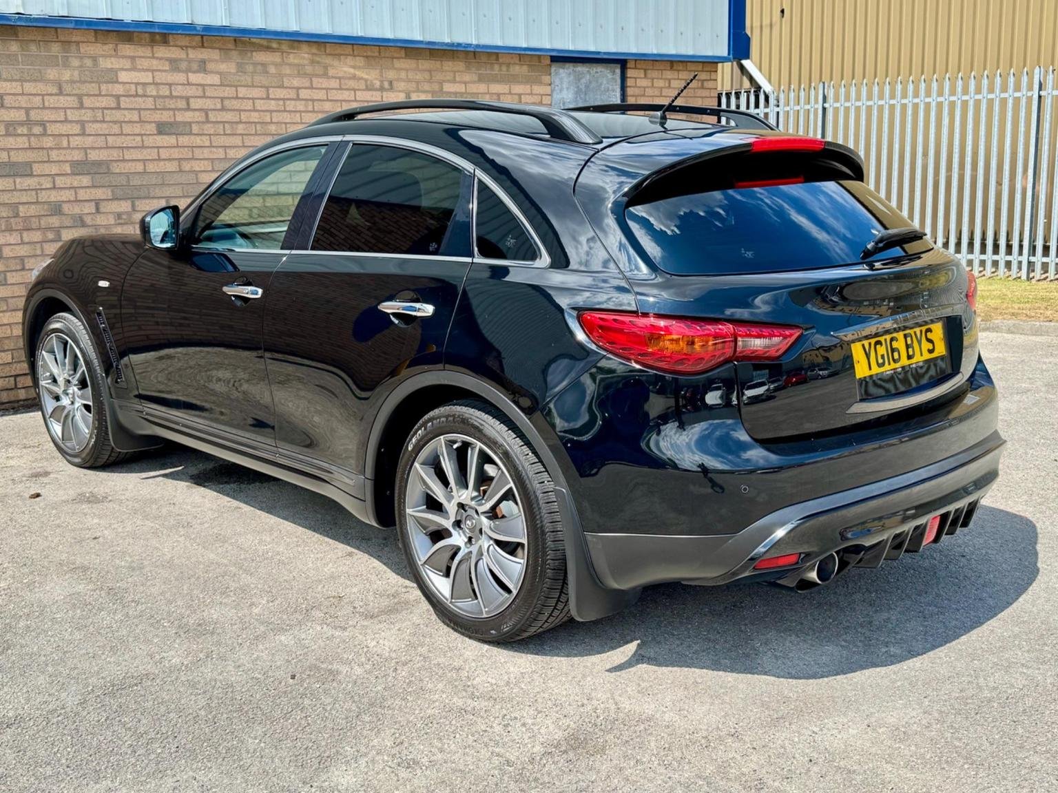 Infiniti QX70