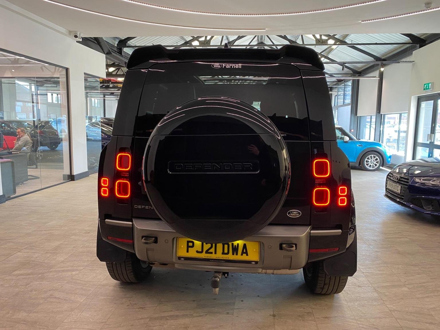 Land Rover 90
