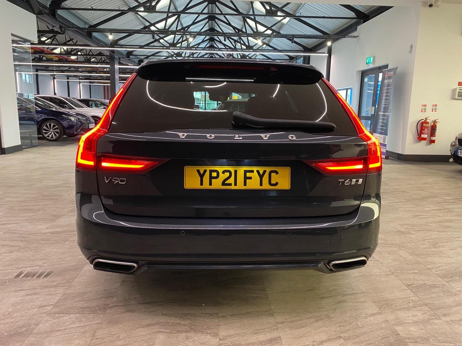 Volvo V90