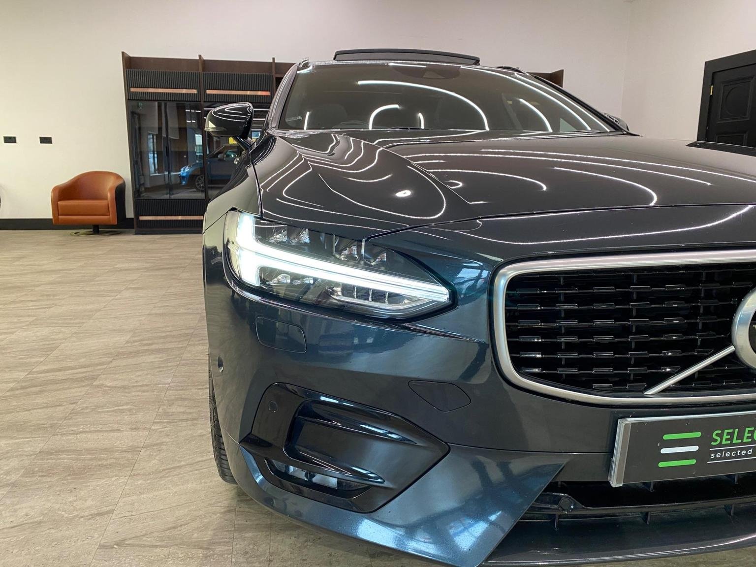 Volvo V90
