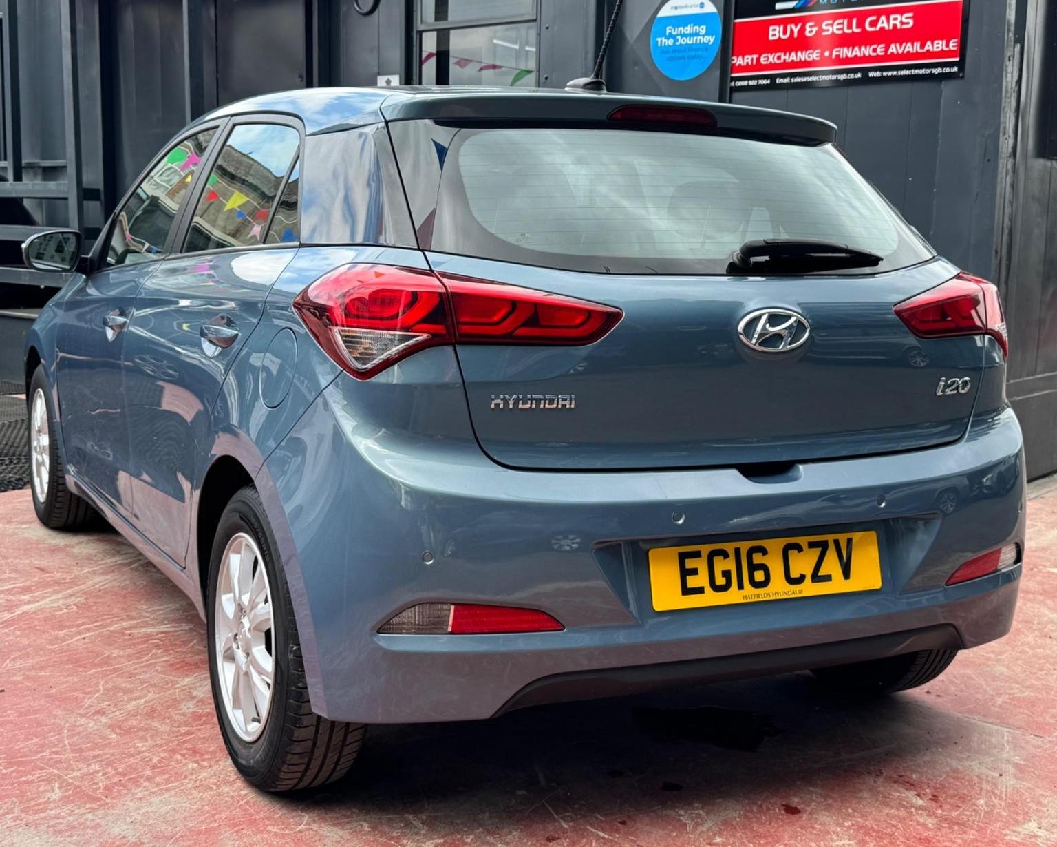 Hyundai i20