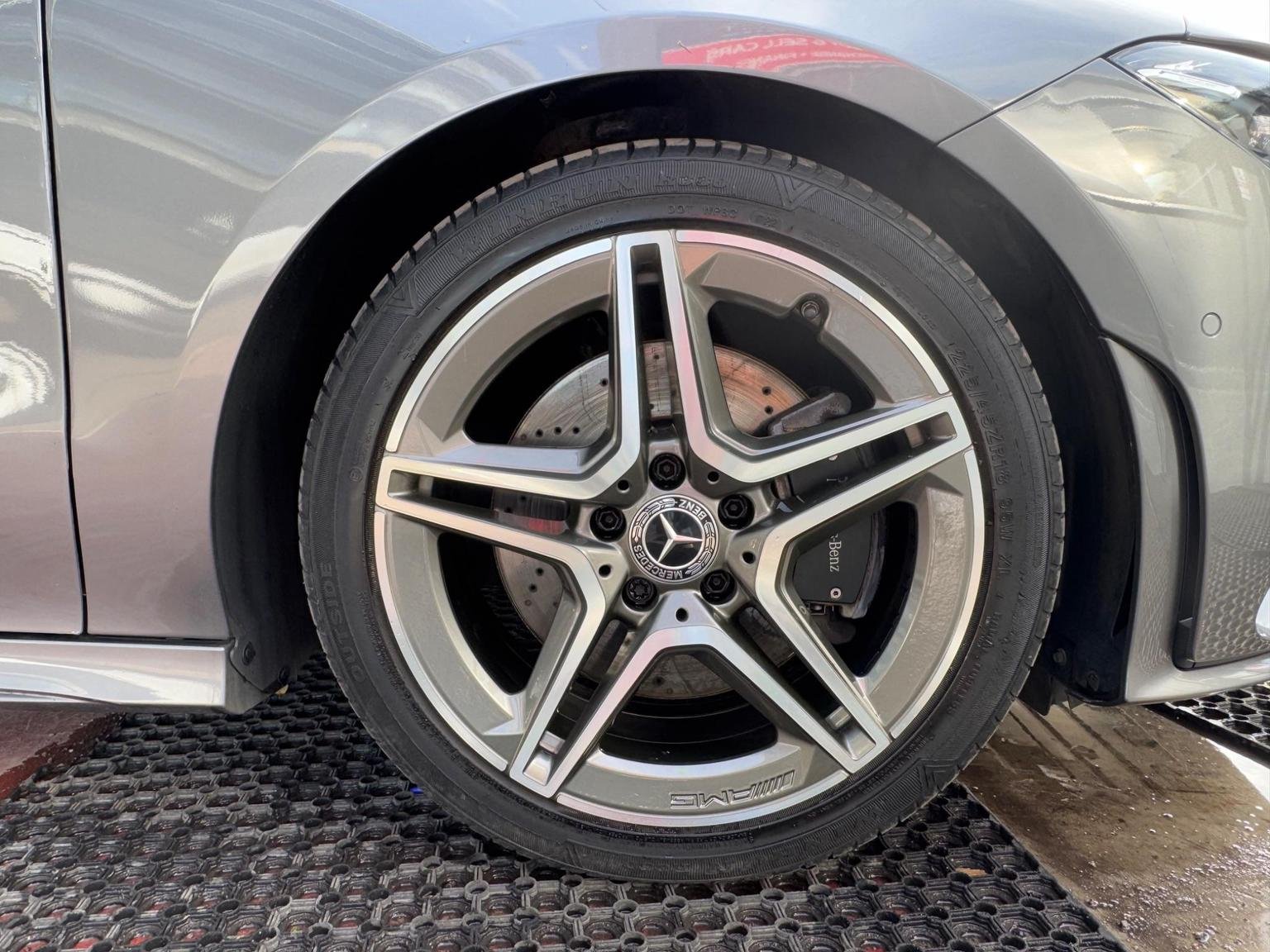 Mercedes Benz CLA